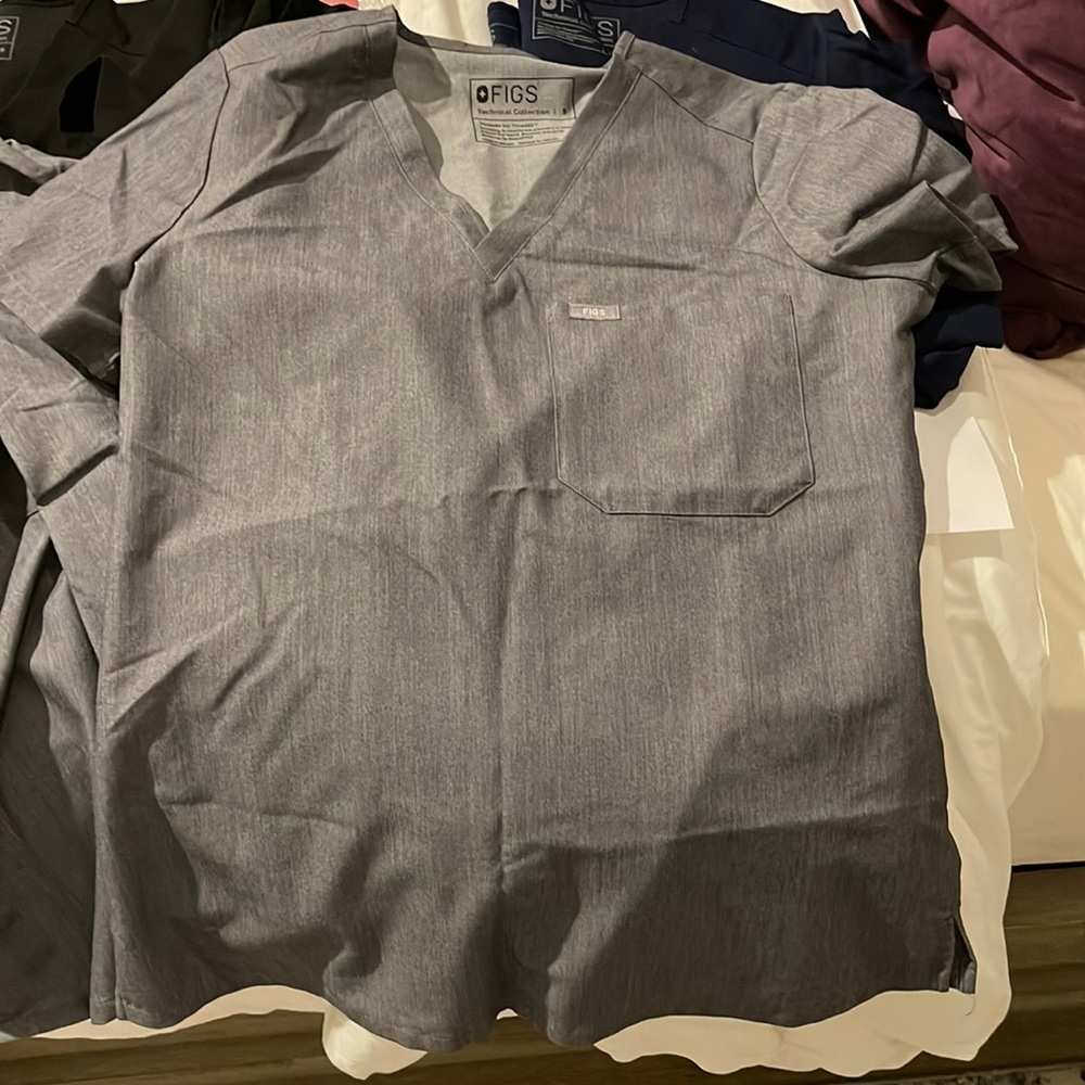 Figs Women’s Catarina One Pocket Scrub Top